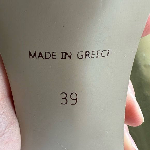 Stunning Handmade Pearl Wedding Shoes - Picture 6 of 7